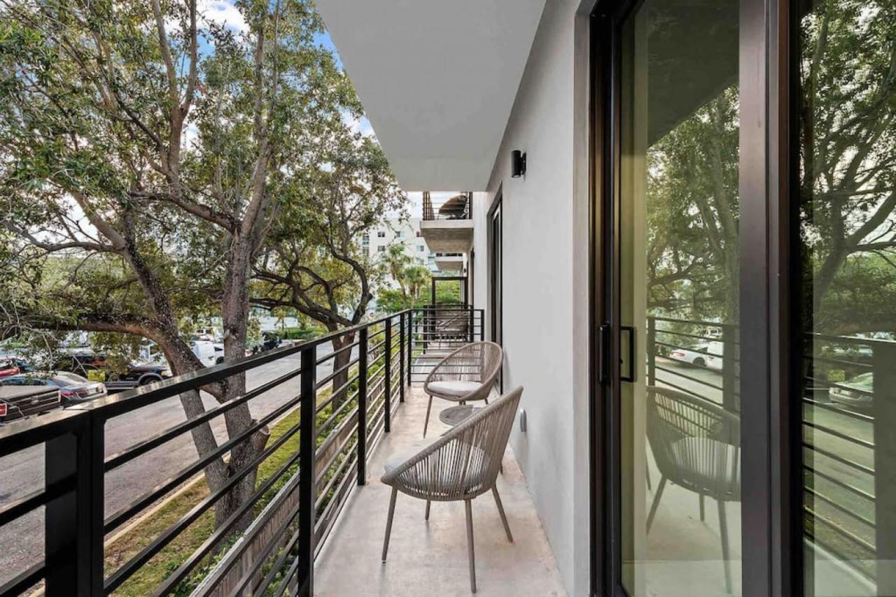 Pretty Rola 204 Upscale Spacious 1B1B Apt W King Bed At Downtown Ft Lauderdale 포트 로더데일 외부 사진