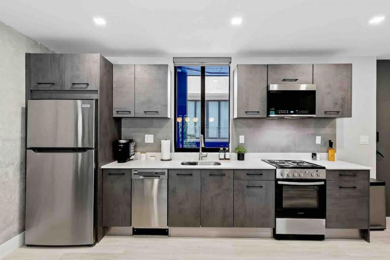 Pretty Rola 204 Upscale Spacious 1B1B Apt W King Bed At Downtown Ft Lauderdale 포트 로더데일 외부 사진